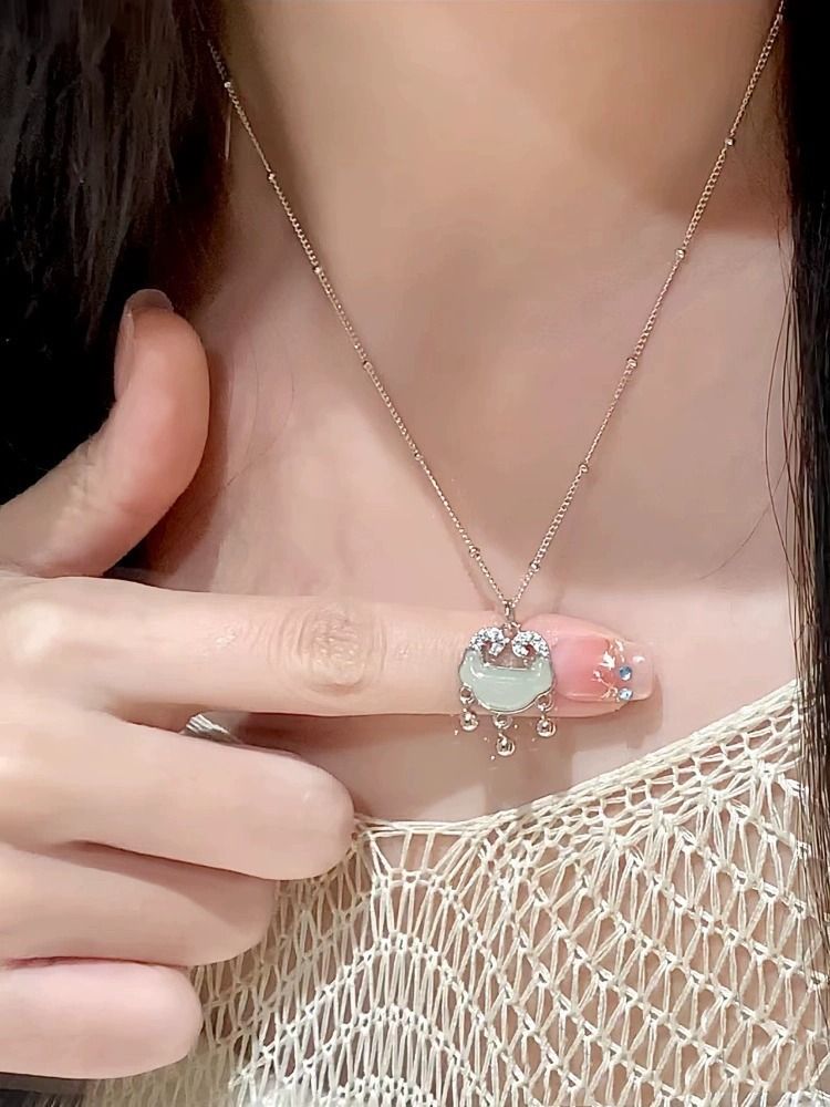 Collana con lucchetto di sicurezza in giada Hotan in argento sterling da donna per progettare una nuova catena cinese per maglione e fidanzata_voghion.com