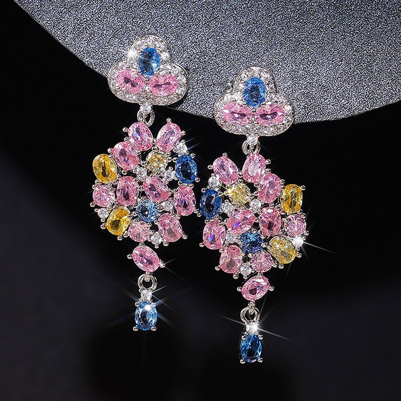 Tempérament de Cao Shi Boucles d'oreilles en fleur de zircon coloré Boucles d'oreilles en fleur de camélia tridimensionnelles exquises Nouveau produit_voghion.com