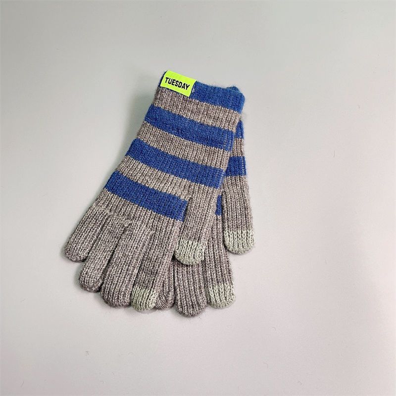 Knitted yarn warm winter women, striped, exposed finger touch screen, outdoor cycling, student Korean version, trendy_voghion.com