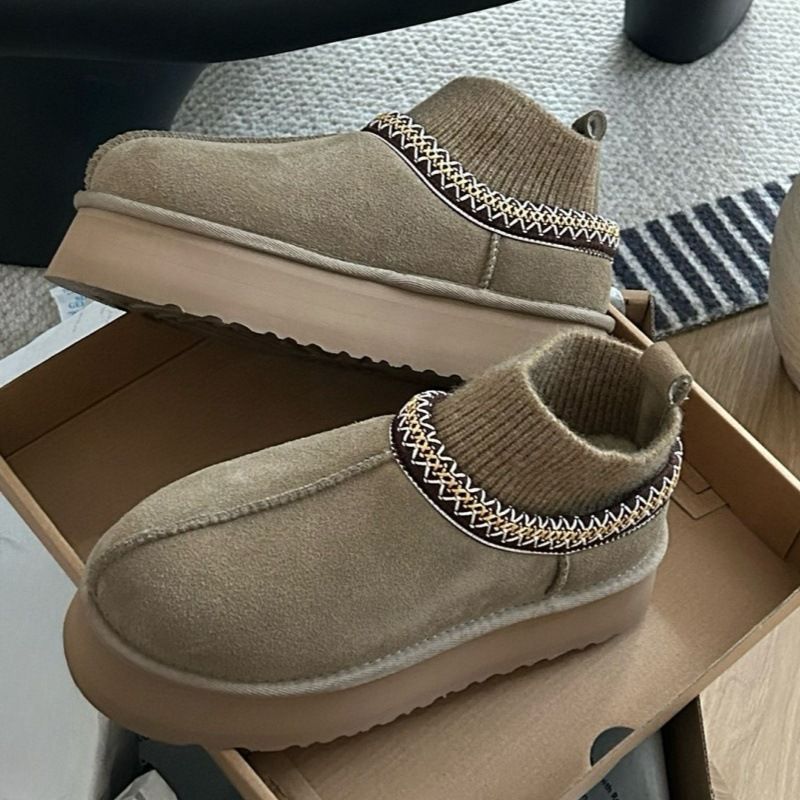 Henan Sangpo Snow Damen-Schaffellstiefel mit integrierter Socke im ethnischen Stil, verdickte warme Stiefel mit dicker Sohle_voghion.com