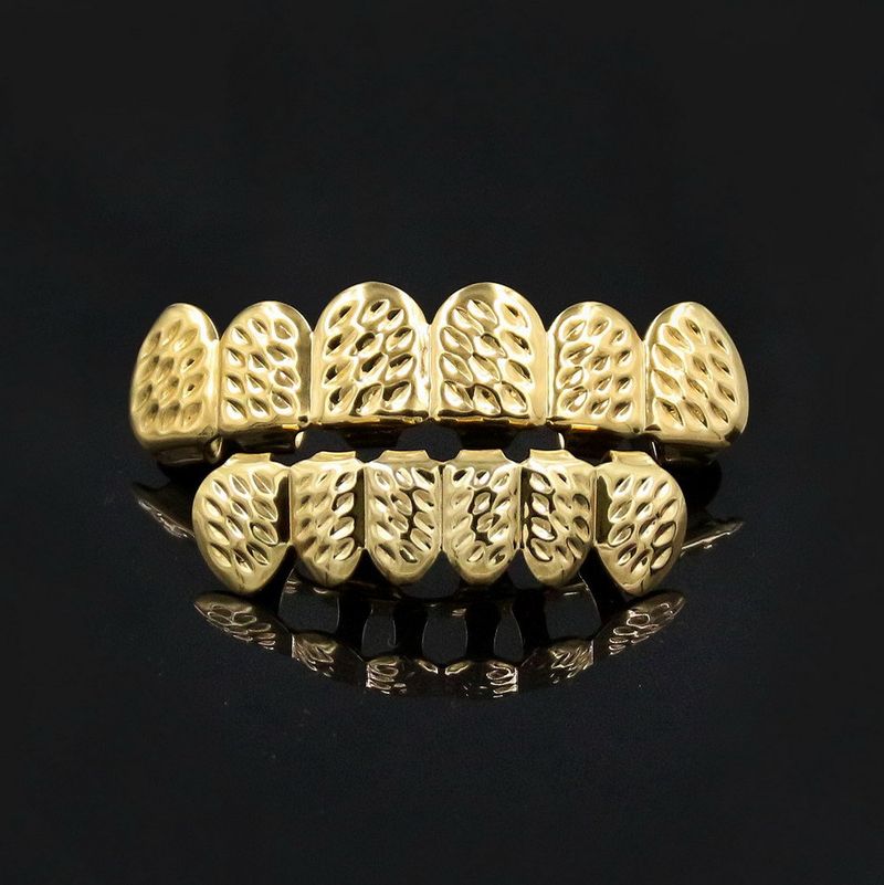 Hot Selling Hip Hop Braces Gold Plated Carved Pattern Gold Braces Halloween Teeth Grill Props_voghion.com
