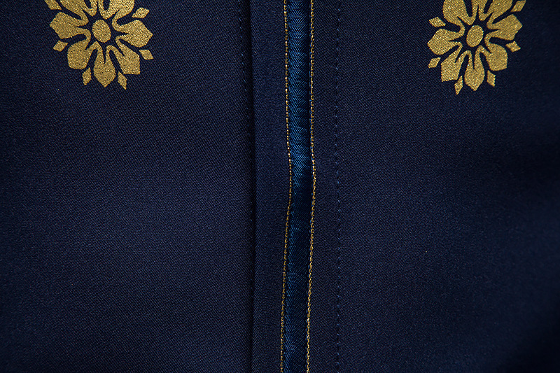 2024 frühjahr Neue Herrenmode Business Kleid Langarm Hemd mit Gold Prägung Druck Casual Top Slim Fit_voghion.com