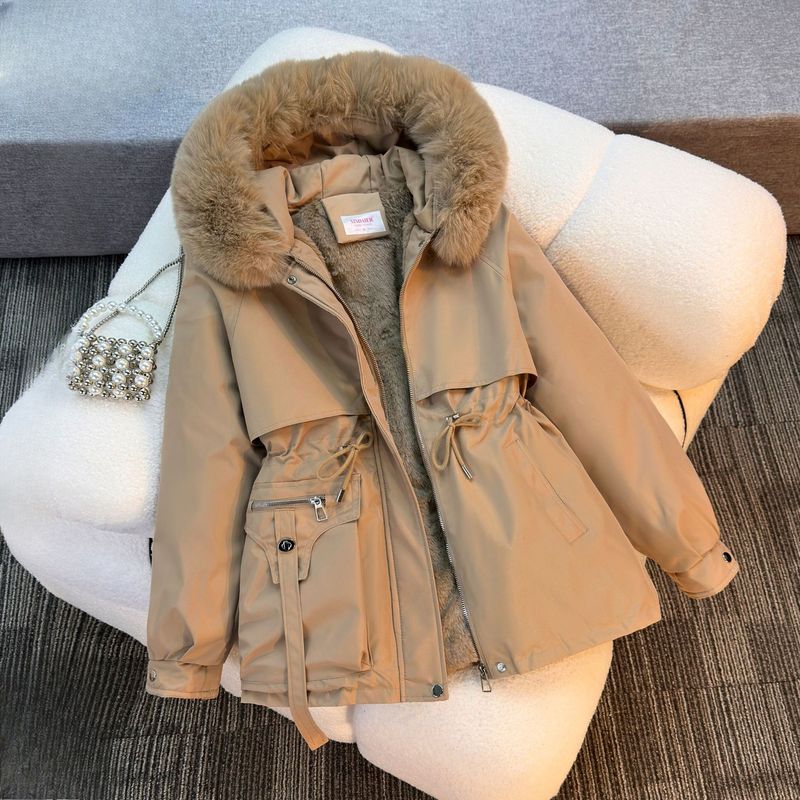 K Plus Size Down Jacket With A Hood And A Big Fur Collar; Fashionable Coat To Keep Warm. No Bags Or Other Accessories_voghion.com