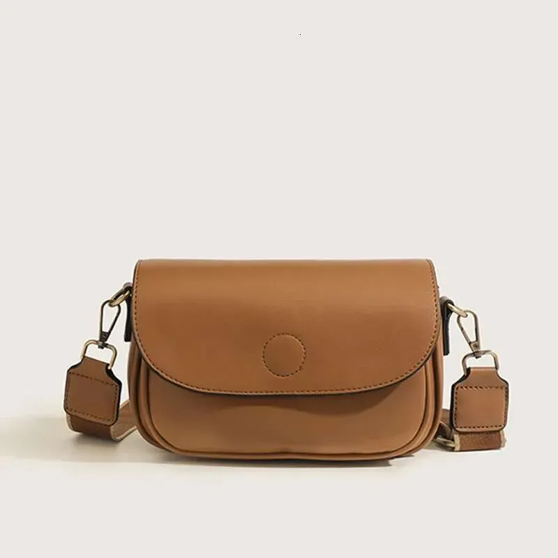 Designer 2025 New 2024 Advanced Sense Of Niche Popular Ladies Wide Shoulder Straps Bag_voghion.com