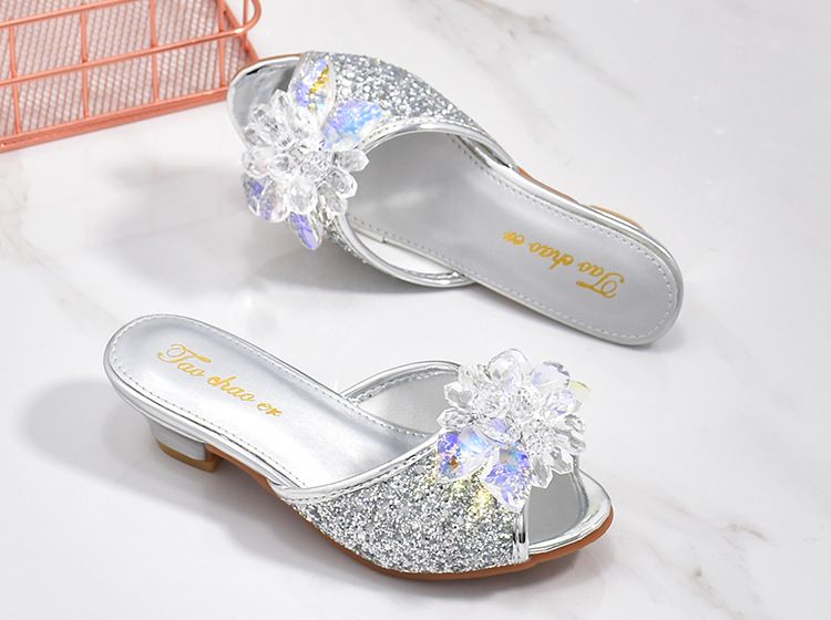 Mädchen 3 Hausschuhe 2024 neu 4 High Heels mit weicher Sohle Koreanische Version 5 Kinderkristallschuhe 6 offene Zehensandalen_voghion.com