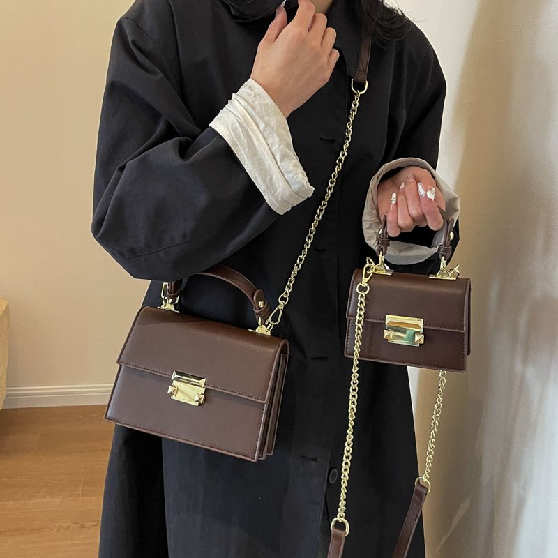 2023 Herbst/Winter Square Lock Mini Eltern-Kind Crossbody Cross-Dressing Lippenstift Handy Kleine quadratisc_voghion.com