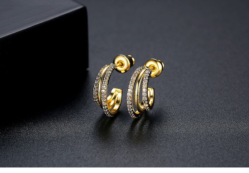 Damenschmuck Goldohrringe Ins Kupfer Mikro-Intarsien Zirkon Ohrringe Exquisite kleine Design Nischenohrringe_voghion.com