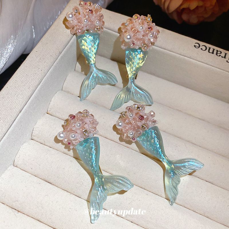 Silbernadel Harz Perle Blume Cluster Fischschwanz Ohrringe Clip Set Mode Exquisite Kleine Haarspangen Leichter Luxus_voghion.com