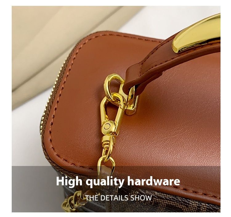 Box Bag 2024 New Minimalist and Fashionable Retro Letter Large Capacity Portable Box Bag Crossbody Bag for Women_voghion.com