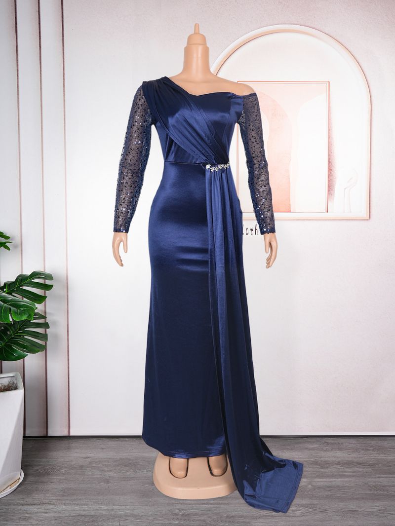 Abito da sera da damigella d'onore elegante con pieghe in pizzo e scollo a V sottile, da donna_voghion.com