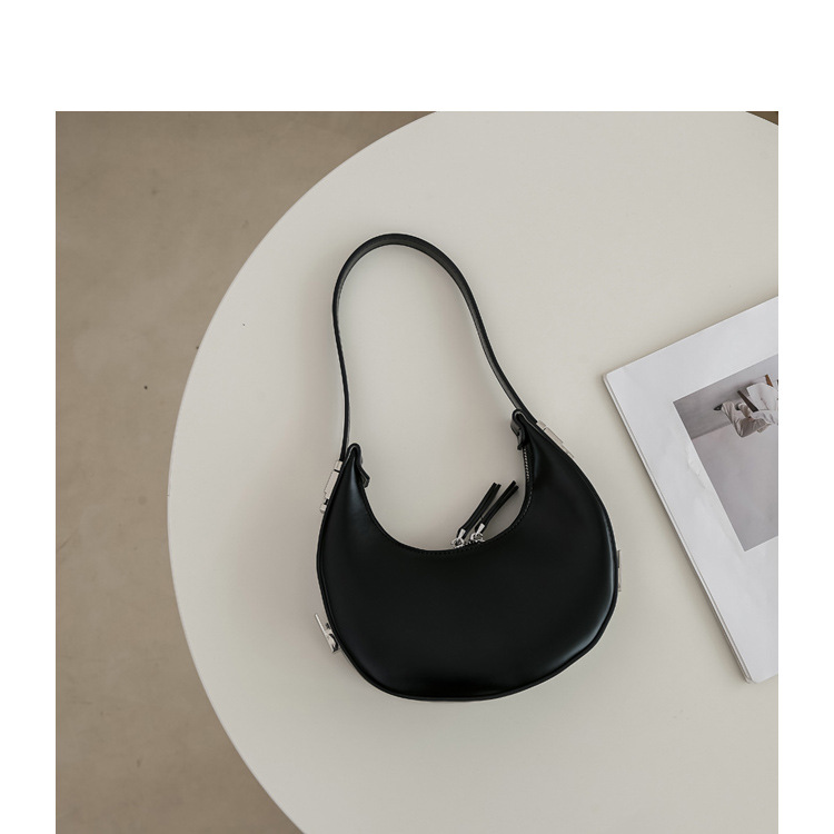 Borsa a tracolla da donna alla moda e personalizzata a mezzaluna estiva stile scuro 2024 dal design di nicchia coreano sotto le ascelle_voghion.com