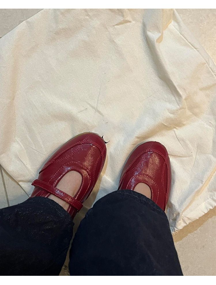 Lässige Damen-Sneakers, multifunktionaler Stil, Mary Jane-Leder, rote flache Einzelschuhe, modisch, vielseitig_voghion.com