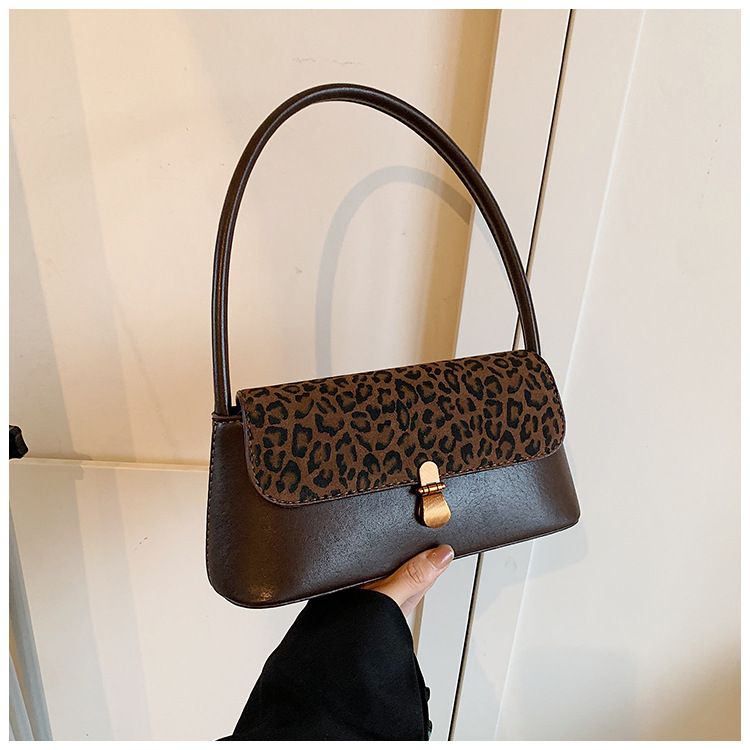 Matte underarm high-end women's 2024 leopard print patchwork shoulder bag, fashionable and personalized handbag_voghion.com