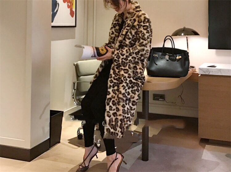 Dammemoud am laange Mantel, flauschegen, all-matching Trenchcoat_voghion.com