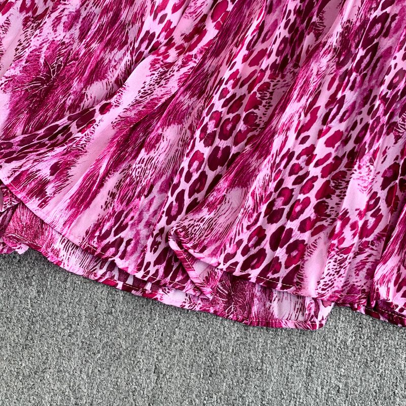 Completo due pezzi da donna con stampa leopardata, aderente, a vita alta, con scollo rotondo, manica a sbuffo, motivo floreale tridimensionale e temperamento retrò_voghion.com