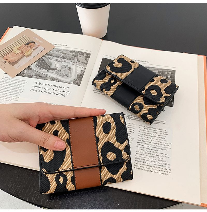Women's 2024 New Leopard Print Internet Celebrity Fashion Large Capacity Coin Purse Folding Multi-Card Slot Long Wallet_voghion.com