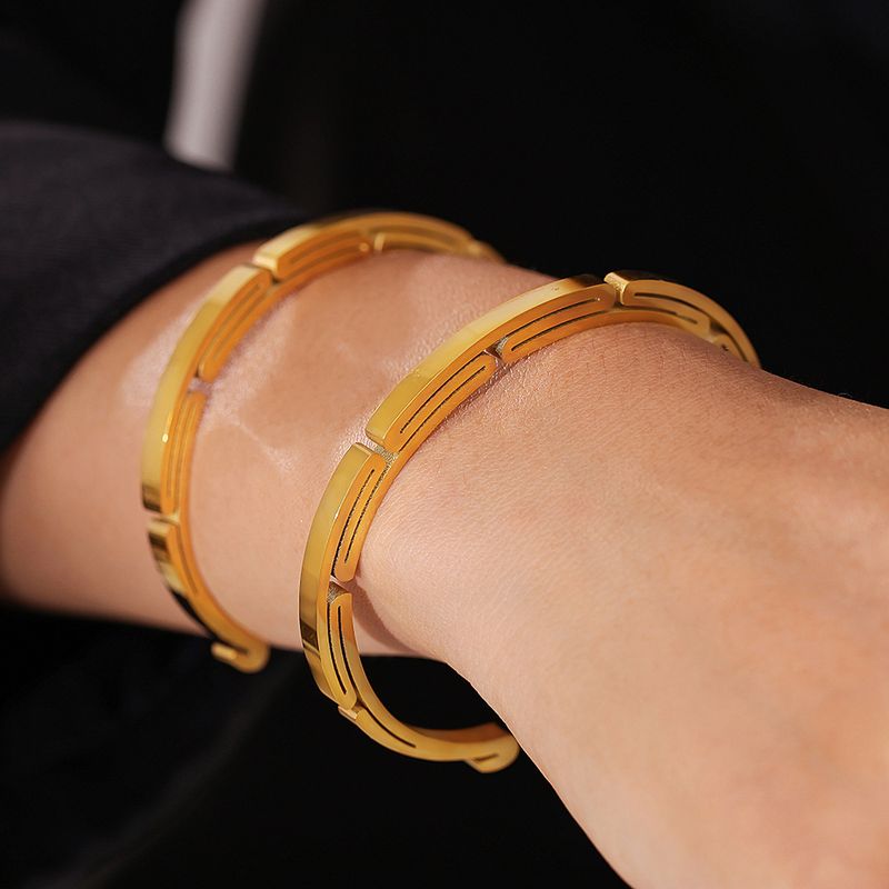 Bracciale aperto personalizzato alla moda da uomo in acciaio inossidabile, semplice e creativo, per gioielli_voghion.com