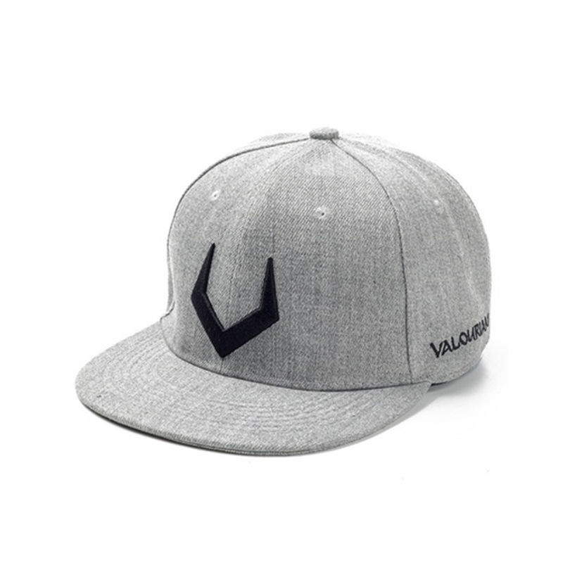 Hertenhoorn V Letter Geborduurde Hoed voor Mannen en Vrouwen Plat Langs Hoed Straat Hip Hop Mode Koreaans Veelzijdig Casual_voghion.com