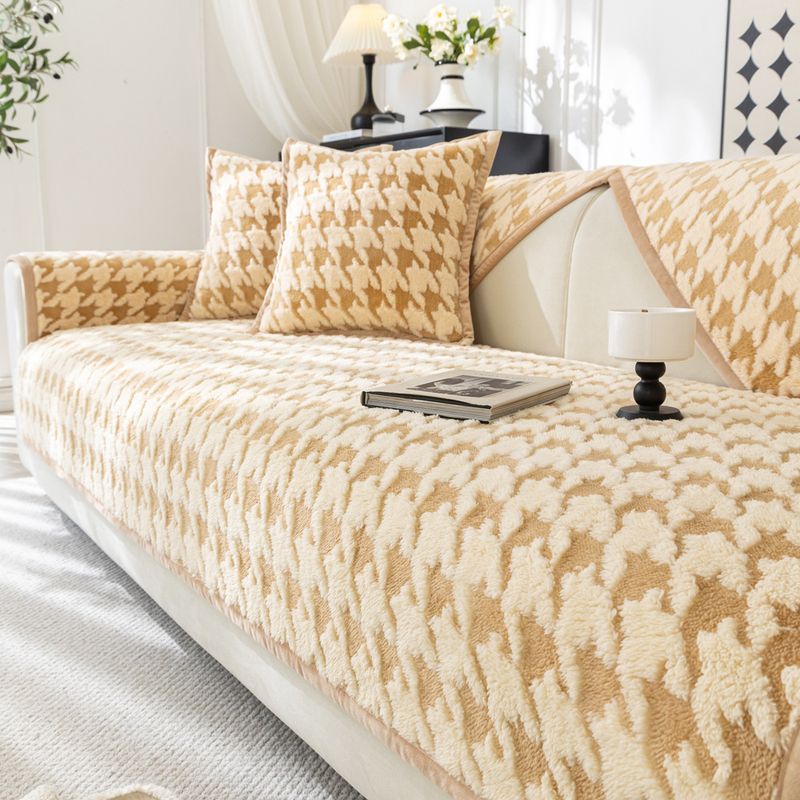 French Retro Houndstooth Sofa Cushion Autumn And Winter Style Comfortable Cotton Plush Non Slip Cushion Sofa Cover Cover Cloth New Style_voghion.com