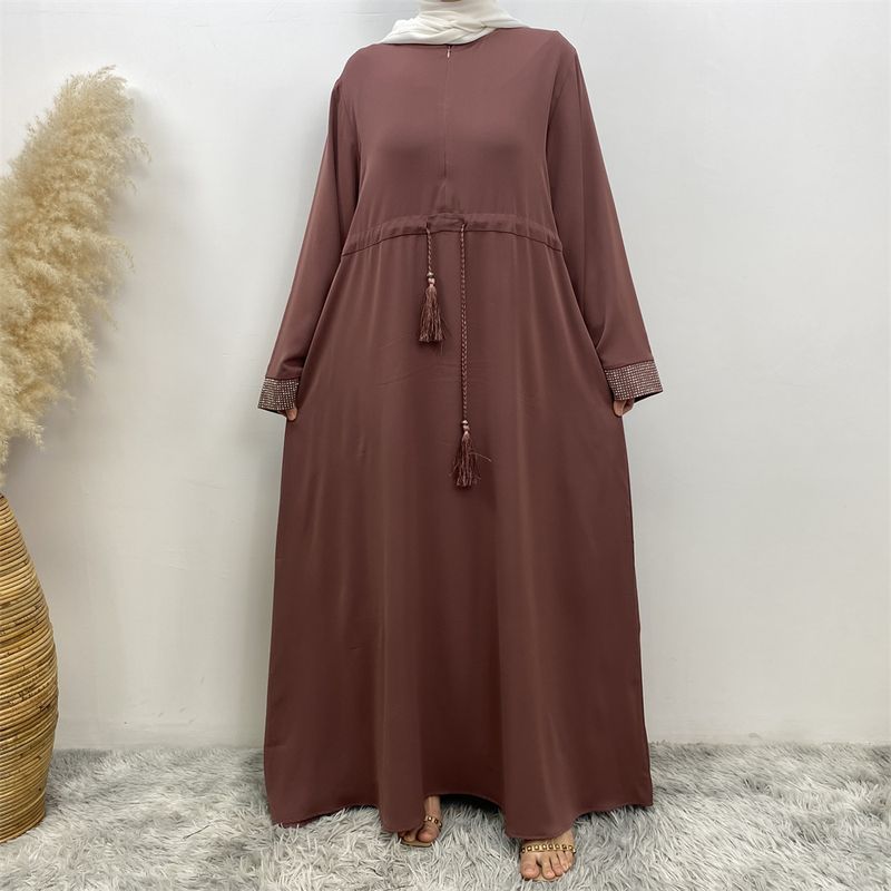 Ramadan moslim vrouw jurk vooraan rits verborgen riem Dubai abaya mouwen met zilveren rand ontwerp Marokkaanse kaftan koninklijke vrouwen rood_voghion.com