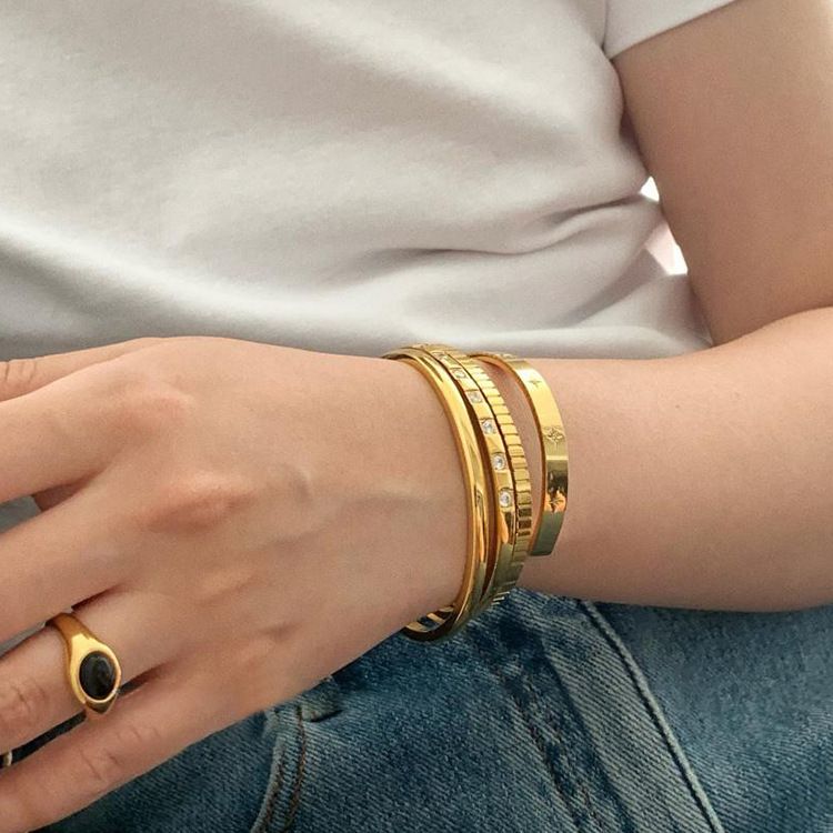 Charm Bracelets High Grade Stainless Steel Zircon Metal Bracelet For Women Niche Retro Personality Simple Versatile Temperament Fashion Jewelry_voghion.com