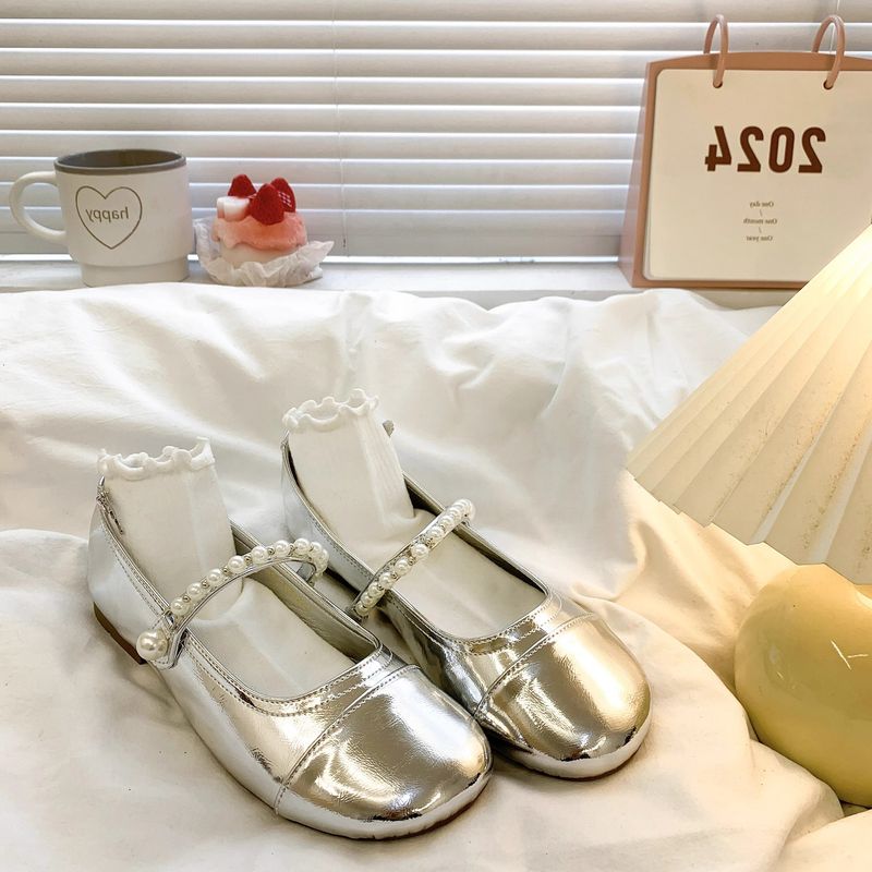 Silver French Pearl Mary Jane Small Leather Shoes Women's Spring And Autumn Versatile Retro Light Mouth Flat Bottom With Skirt_voghion.com