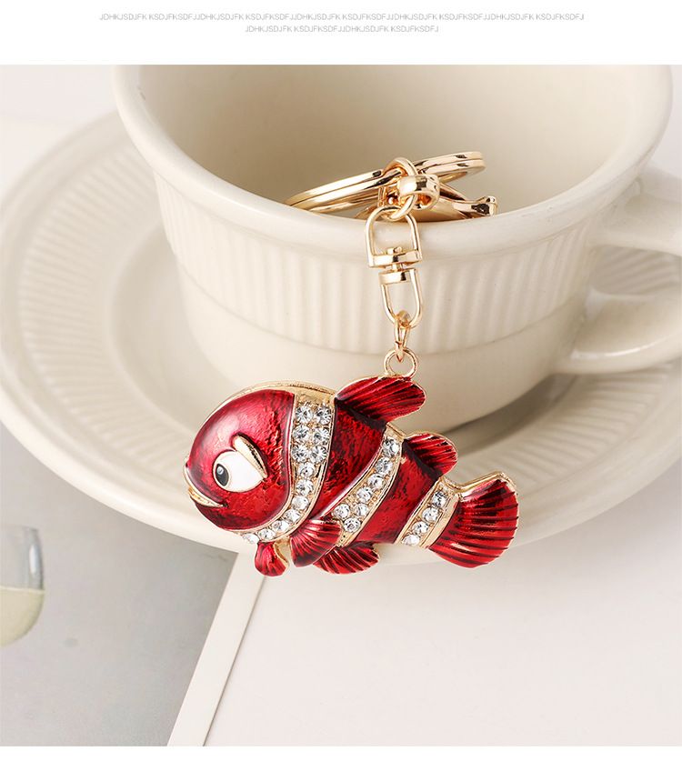 Kreativer, diamantbesetzter, hässlicher, süßer kleiner Fisch-Schlüsselanhänger fürs Auto, entzückender Taschenanhänger, Schlüsselanhänger, Geschenk_voghion.com