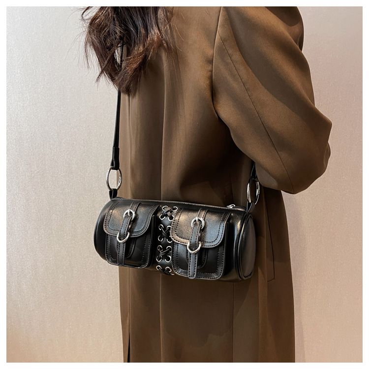 Nei Spicy Girl Ënneraarm fir Pendelen, Héichqualitativ Crossbody-Tasch, Franséisch Stécktasch mat Riemen, eenzeg Schëller, zylindresch_voghion.com