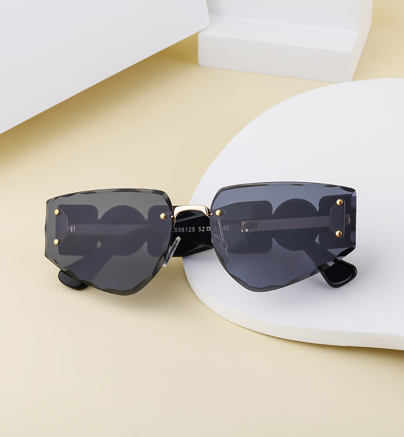 Unisex's sunglasses fashion frameless cut-edge carved sunglasses fashionable and personalized wide temple sunglasses_voghion.com