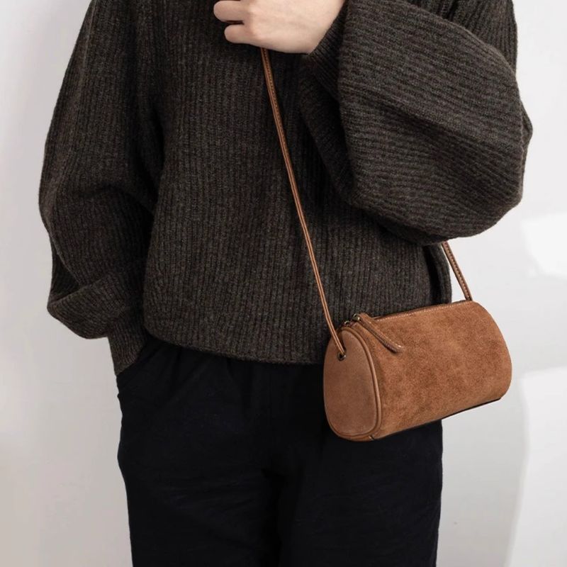 2025 Autumn And Winter New Suede Cylinder Matte Single Shoulder Crossbody Women's Small Round Phone Bag_voghion.com