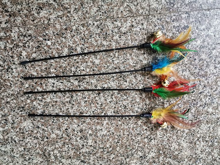 Juguete de varilla corta Yiwu Direct, palo de juguete para gatos con plumas de colores, sin embalaje_voghion.com
