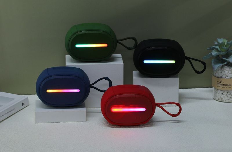 S033 Bluetooth hoparlör, taşınabilir dış mekan kablosuz subwoofer, renkli ışıklar, masaüstü kart takma, mini hoparlör hediyesi_voghion.com