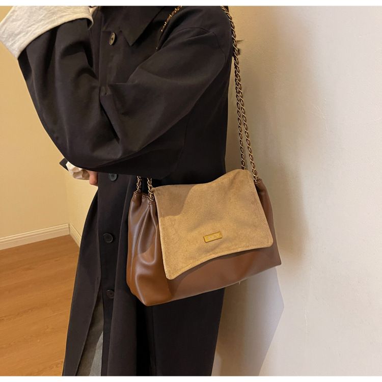 Borsa a tracolla con catena da postino alla moda 2024, opaca per donna, grande capacità, elegante borsa tote da viaggio_voghion.com