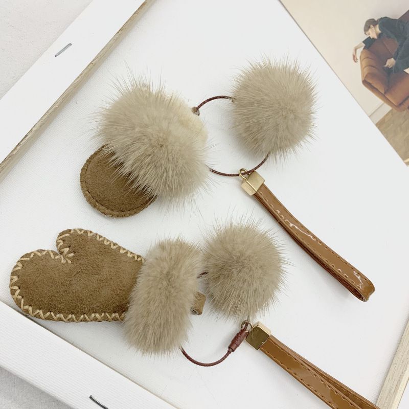 Portachiavi in pelliccia sintetica - Grazioso accessorio fatto a mano in stile coreano, color pastello, per borse, chiavi e decorazioni per auto_voghion.com