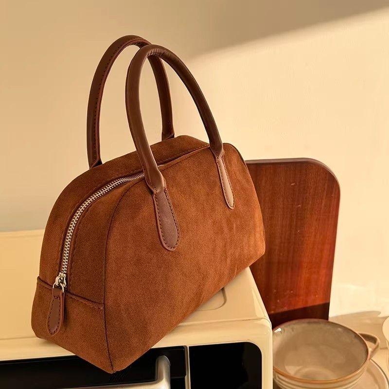 Borsa a mano Boston in pelle scamosciata marrone per donna autunno inverno 2025 in stile coreano, borsa a cuscino di alta qualità_voghion.com