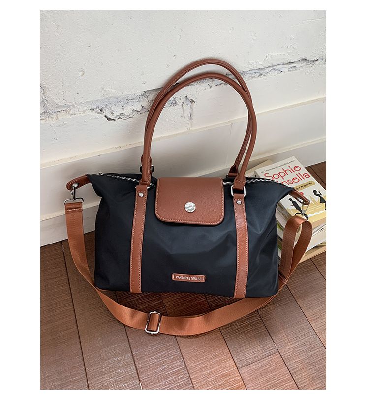 2025 Early Autumn Pillow Women Lightweight Travel Large Capacity Handbag Shoulder Crossbody Bag_voghion.com