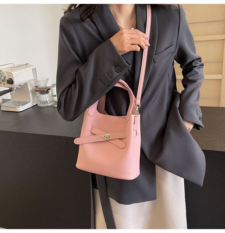 Fashionable minimalist basket work and commuting, Korean version versatile handbag with niche design, crossbody bag for_voghion.com
