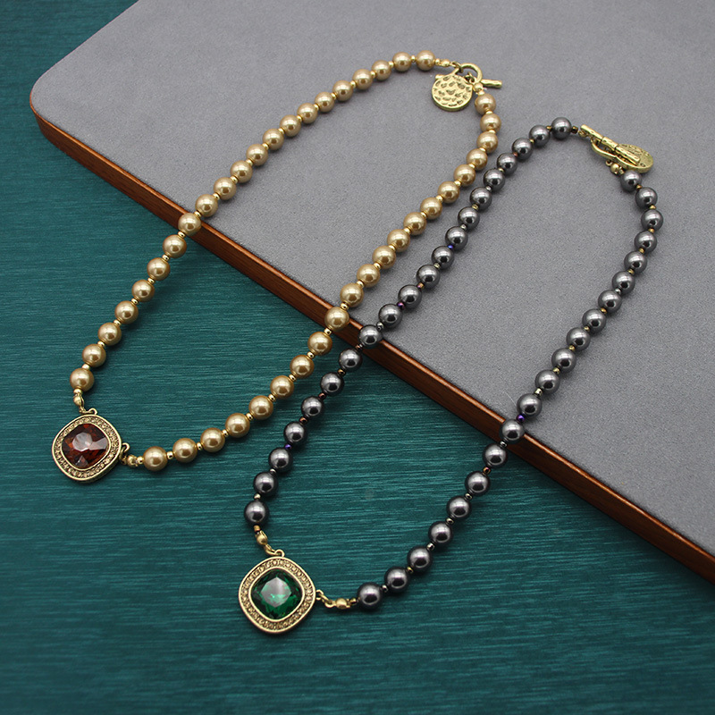 Orecchini da donna fabbrica di gioielli collana di perle di vetro invecchiato retrò clip per orecchio con zolletta di zucchero pietra preziosa di smeraldo strass ceco_voghion.com