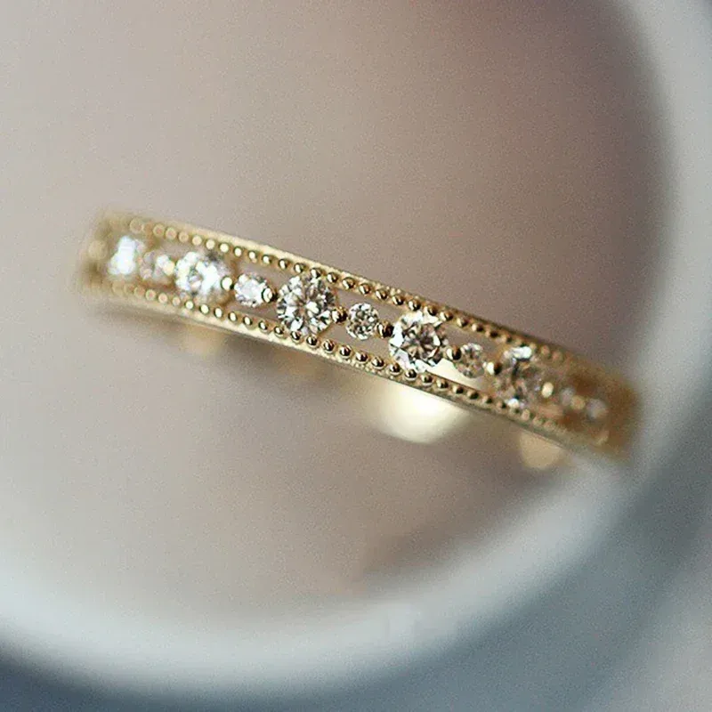 Anelli sottili delicati e pronti all'uso per donna, in argento/oro, con zirconi cubici lucidi, eleganti accessori moda per matrimonio eternità._voghion.com