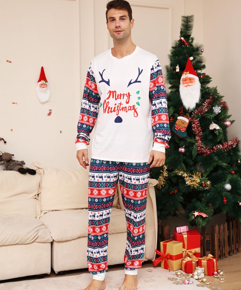Set per la famiglia di Natale con pupazzo di neve, fiore e fulvo, alfabeto. Set per la famiglia di Natale, stampato, per il sonno_voghion.com