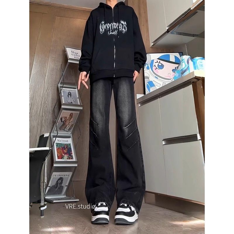 2025 Sommer Schwarz Grau Plissee Curved Knife Jeans Herren Style American Vibe Hohe gerade Beinhose Leicht ausgestellt_voghion.com