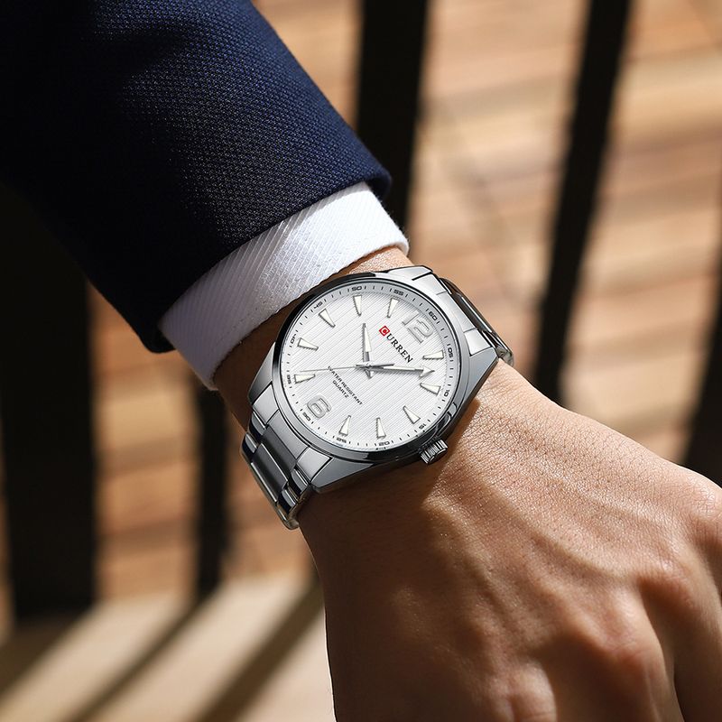 Klassische, wasserdichte Herrenuhr mit großem, rundem Zifferblatt, Edelstahlarmband und minimalistischem Design für Business und Freizeit_voghion.com