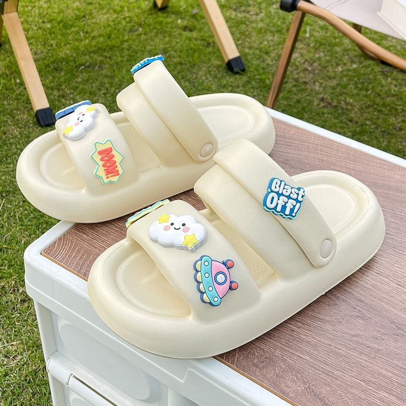 Female Student Internet Celebrity Wearing Outdoor Wear, Two Pairs Summer Outings, Thick Soles Anti Slip And A Feeling Of_voghion.com