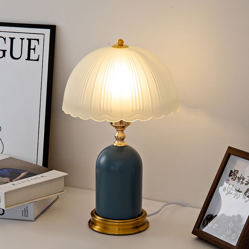 New Nordic Bedroom Bedside Modern Simple Elegant High-end Cozy Romantic Gift Desktop Table Lamp_voghion.com