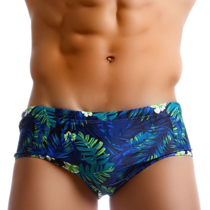UXH Nordic Men's Green Leaf Fashion Sexy Underwire Enhancing Swim Trunks Summer Trendy Beach Boxer Shorts_voghion.com
