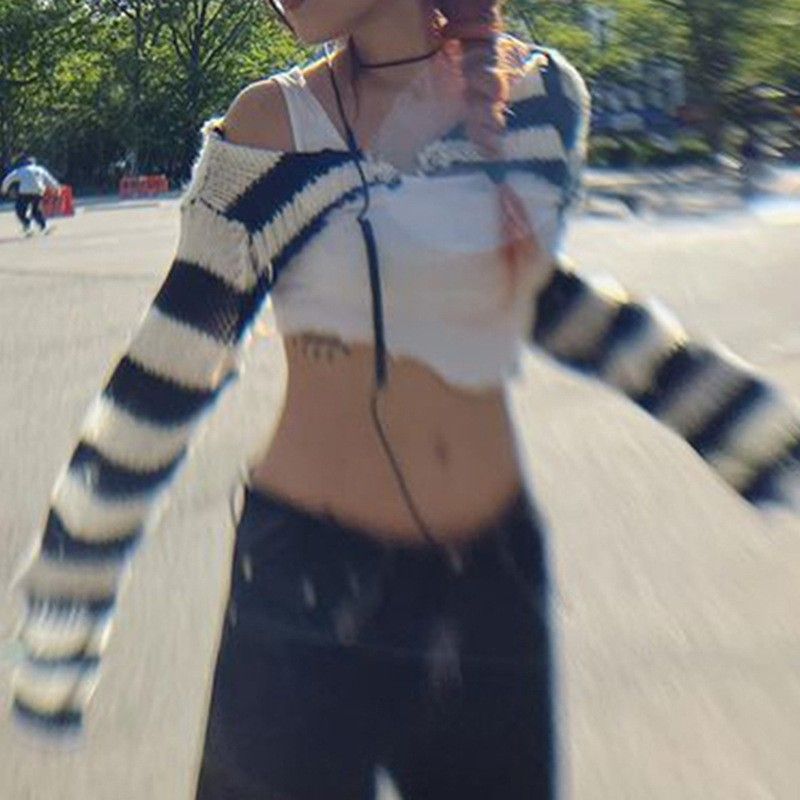 Wind Spicy Girl Contrasting Color Striped Woolen Hollow Cover Sweater For Women 2023 Autumn New Collection_voghion.com