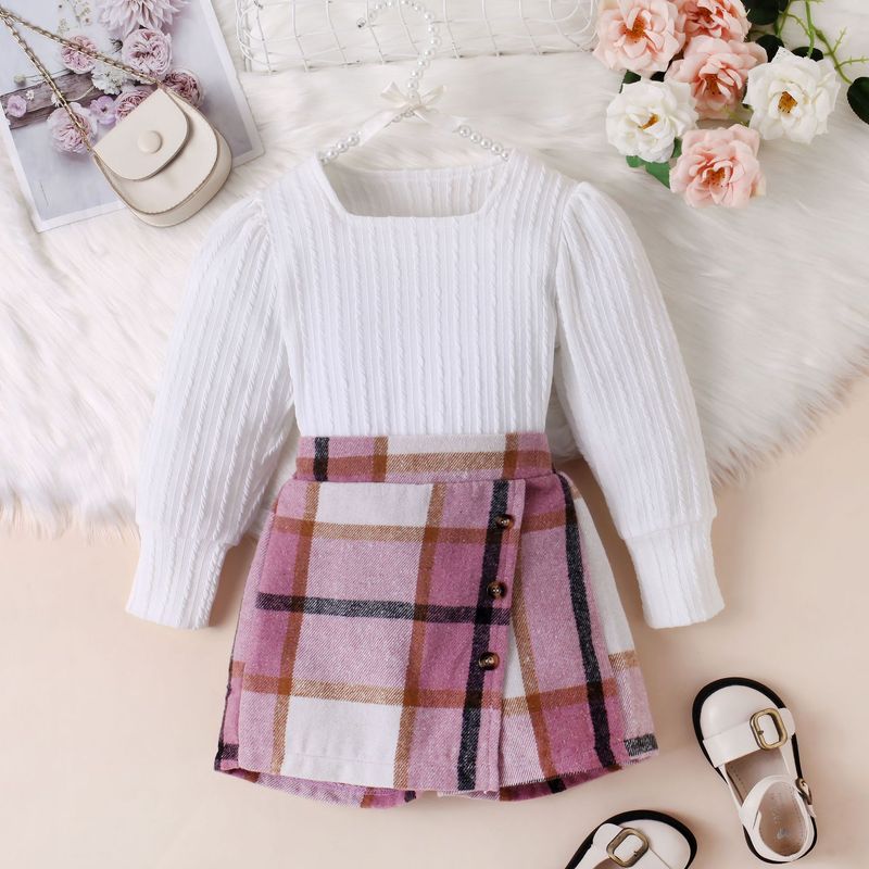 Completo da bambina con maglia a maniche lunghe con scollo quadrato e gonna a pantaloncini irregolari a quadri, in morbido cotone, da 2 pezzi, per la primavera e l'autunno._voghion.com