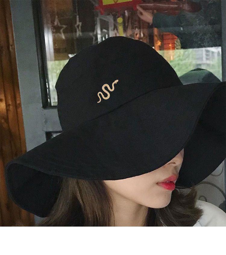 Spilla a forma di serpente in stile Xiao Yi per donna, elegante design di nicchia, alla moda e unica, versatile giacca da uomo_voghion.com