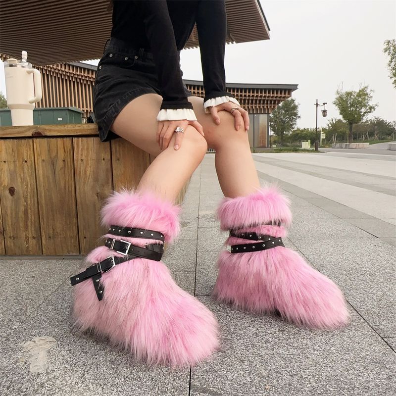 Botas de invierno con plataforma plana estilo punk para mujer, con tachuelas y piel sintética: antideslizantes, cálidas y a la moda (varios colores y tallas disponibles)._voghion.com
