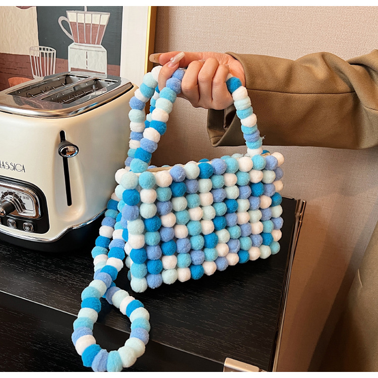 Nepal Colored Cross Shoulder Dammode Regnbågsboll Plysch mångsidig liten fyrkantig väska_voghion.com